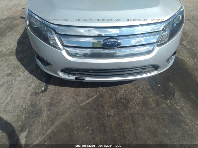 Photo 5 VIN: 3FADP0L32AR267764 - FORD FUSION 