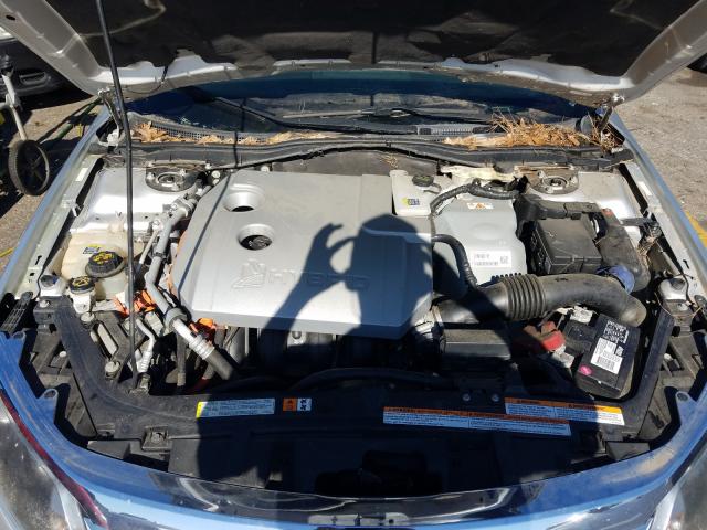 Photo 6 VIN: 3FADP0L32BR180996 - FORD FUSION HYB 