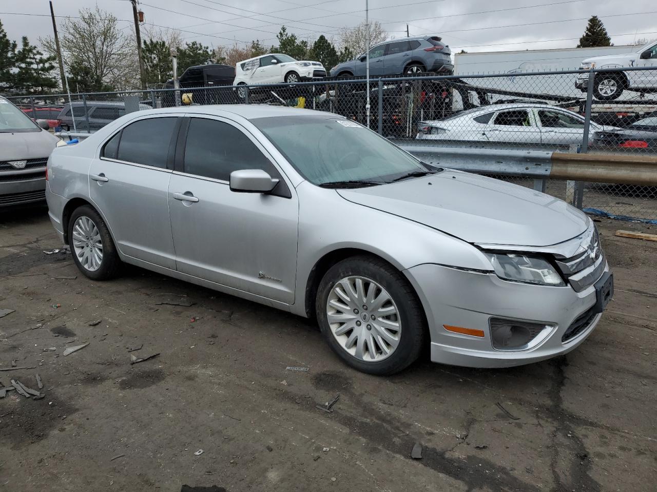 Photo 3 VIN: 3FADP0L33AR278868 - FORD FUSION 