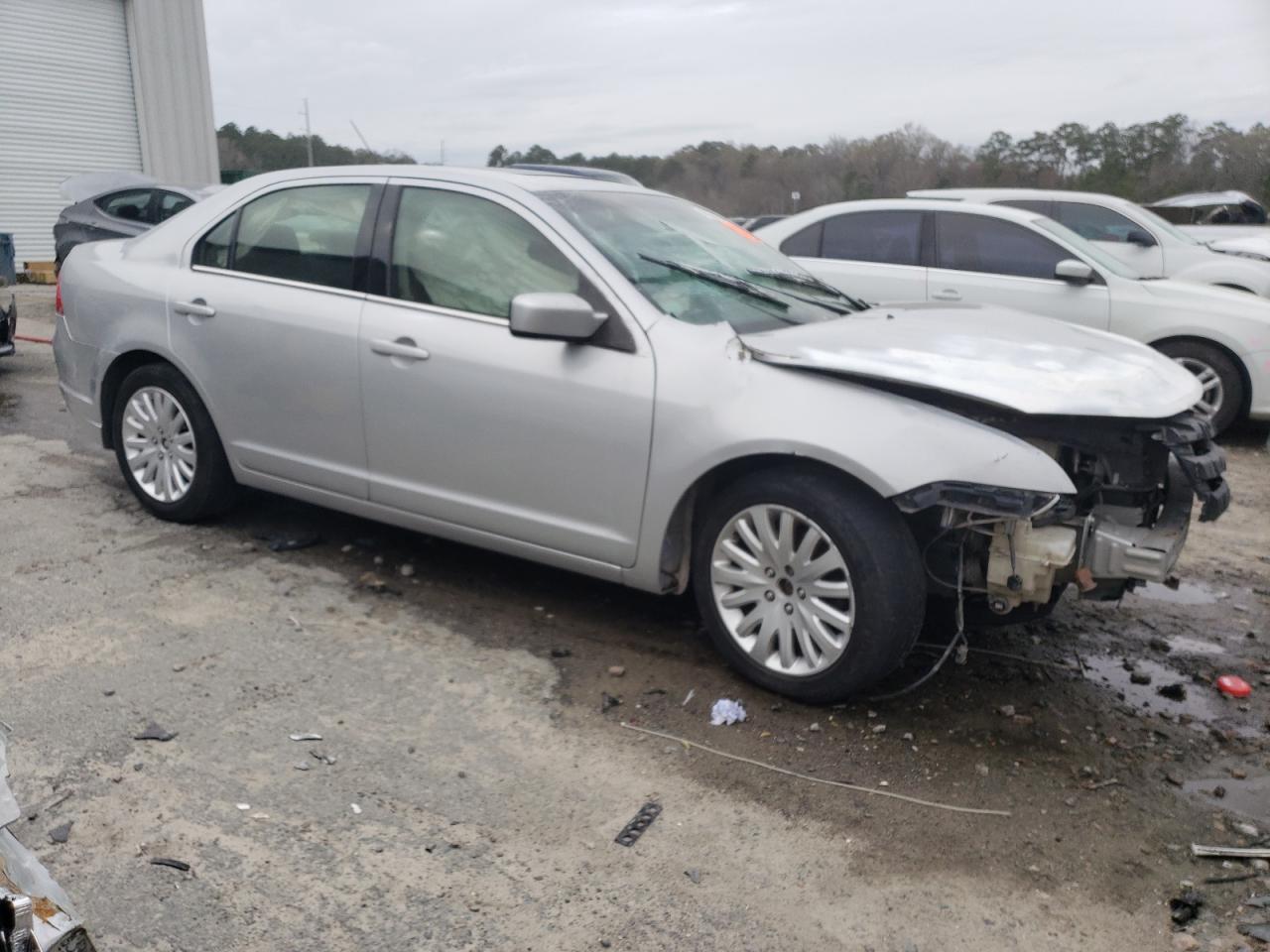 Photo 3 VIN: 3FADP0L34AR345249 - FORD FUSION 