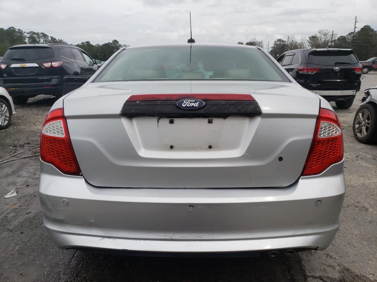 Photo 5 VIN: 3FADP0L34AR345249 - FORD FUSION 