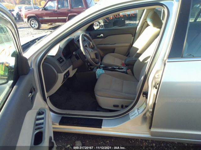 Photo 4 VIN: 3FADP0L34BR129693 - FORD FUSION 