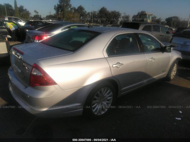 Photo 3 VIN: 3FADP0L34BR242284 - FORD FUSION 