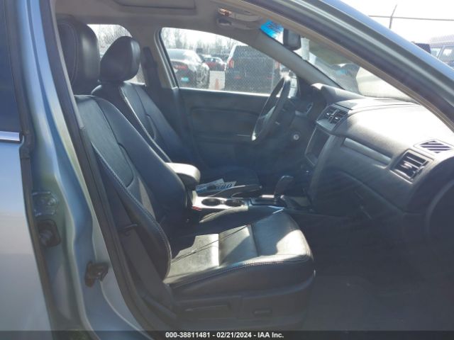 Photo 4 VIN: 3FADP0L35AR215125 - FORD FUSION HYBRID 