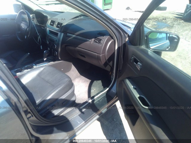 Photo 4 VIN: 3FADP0L35AR390216 - FORD FUSION 