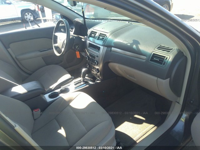 Photo 4 VIN: 3FADP0L35BR186047 - FORD FUSION 