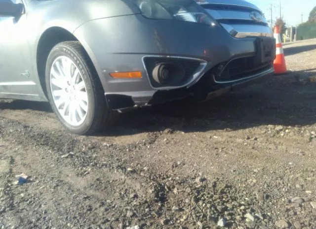 Photo 5 VIN: 3FADP0L35CR399873 - FORD FUSION 