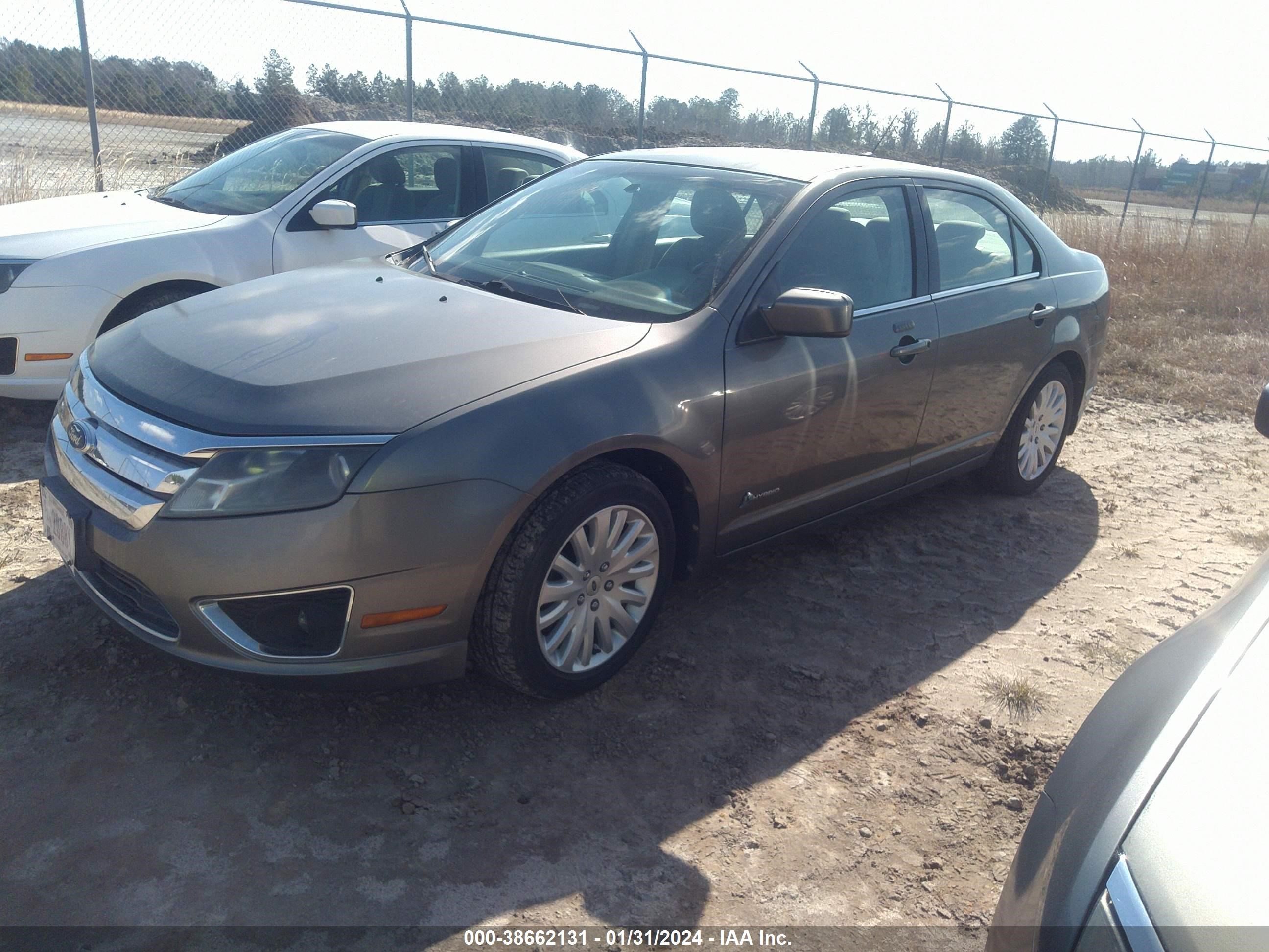 Photo 1 VIN: 3FADP0L36AR176724 - FORD FUSION 