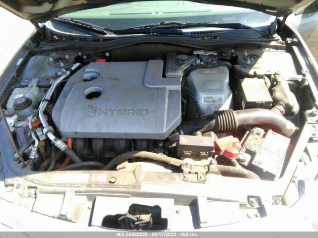 Photo 9 VIN: 3FADP0L36AR304802 - FORD FUSION HYBRID 