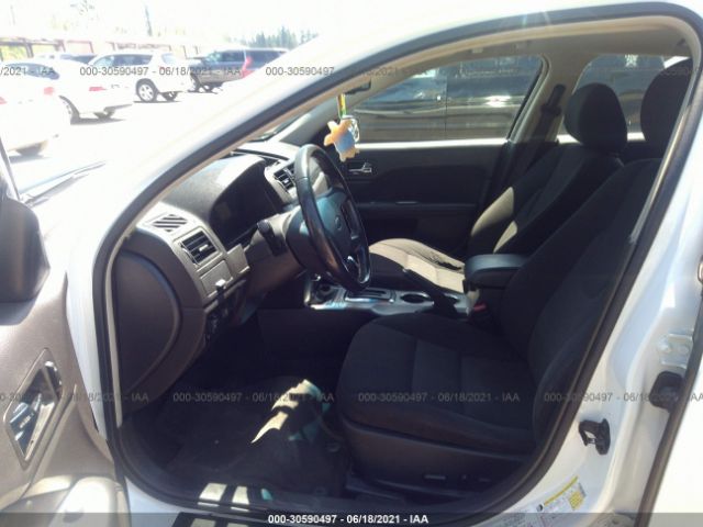 Photo 4 VIN: 3FADP0L36BR246322 - FORD FUSION 