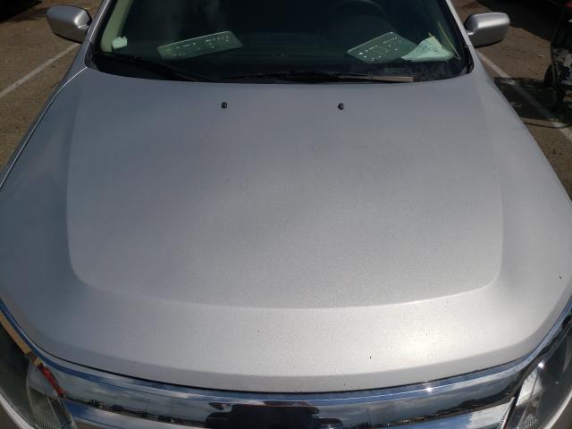 Photo 6 VIN: 3FADP0L36BR257711 - FORD FUSION HYB 