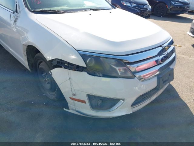 Photo 5 VIN: 3FADP0L36CR317388 - FORD FUSION 