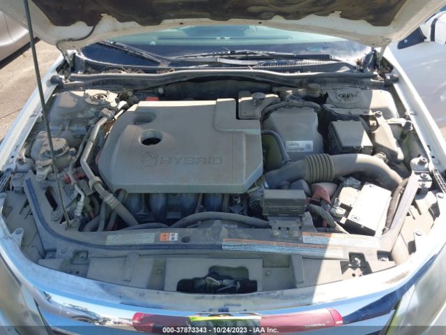 Photo 9 VIN: 3FADP0L36CR317388 - FORD FUSION 