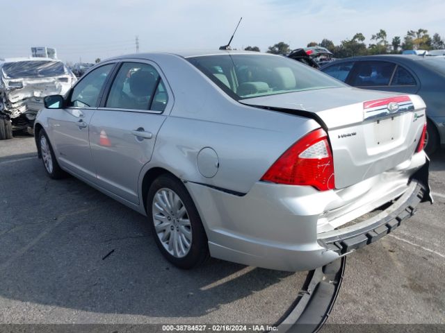 Photo 2 VIN: 3FADP0L37BR215323 - FORD FUSION HYBRID 