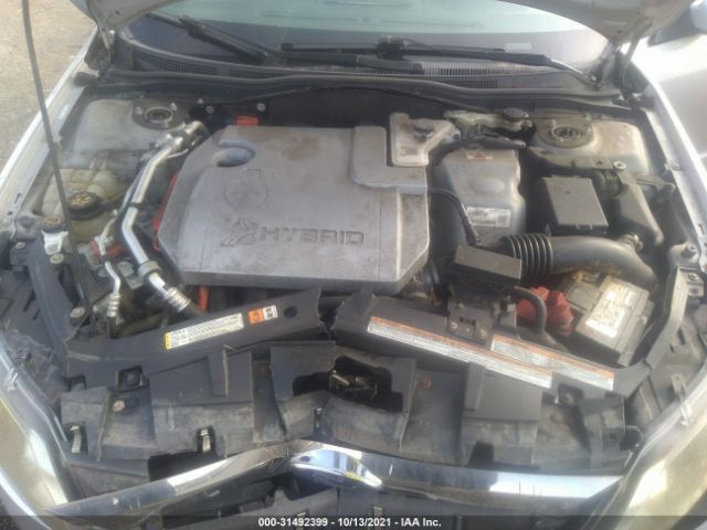 Photo 9 VIN: 3FADP0L38AR108991 - FORD FUSION 