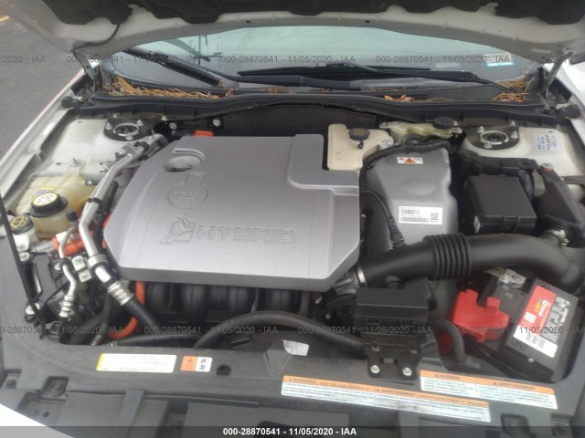 Photo 9 VIN: 3FADP0L38AR143319 - FORD FUSION 