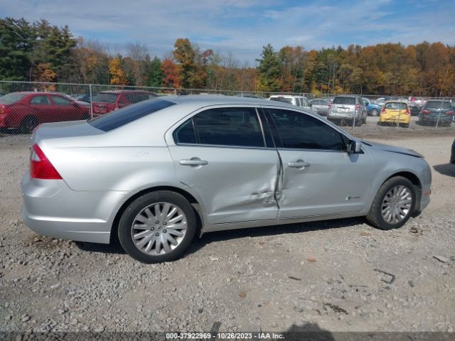 Photo 5 VIN: 3FADP0L38AR211411 - FORD FUSION 