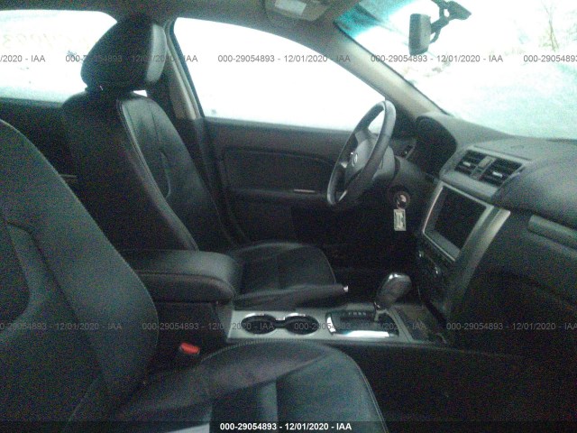 Photo 4 VIN: 3FADP0L38AR211635 - FORD FUSION 