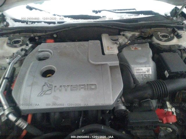 Photo 9 VIN: 3FADP0L38AR211635 - FORD FUSION 