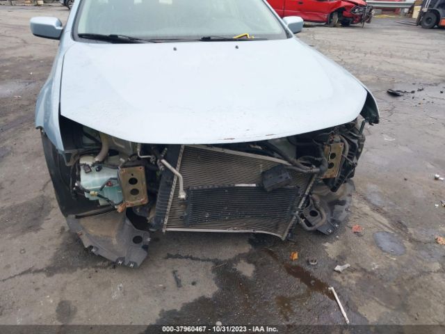 Photo 5 VIN: 3FADP0L38AR228001 - FORD FUSION 