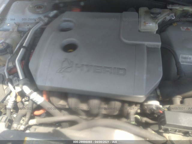 Photo 9 VIN: 3FADP0L38AR248345 - FORD FUSION 