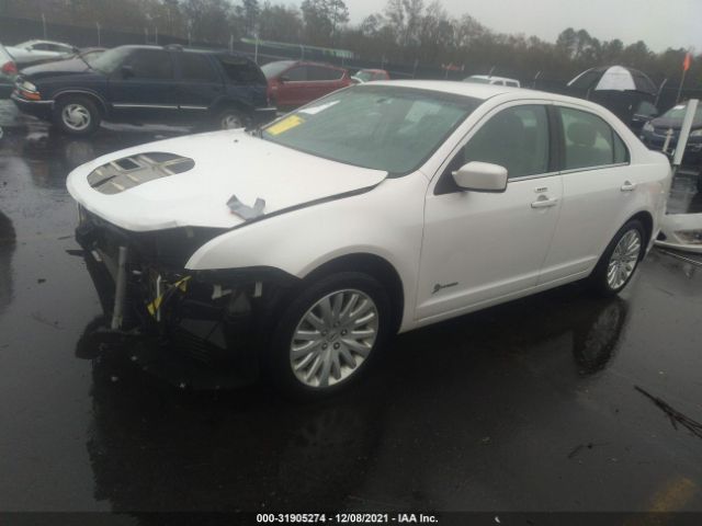 Photo 1 VIN: 3FADP0L38BR117630 - FORD FUSION 