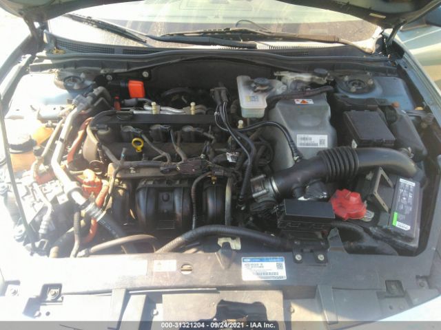 Photo 9 VIN: 3FADP0L38BR125744 - FORD FUSION 