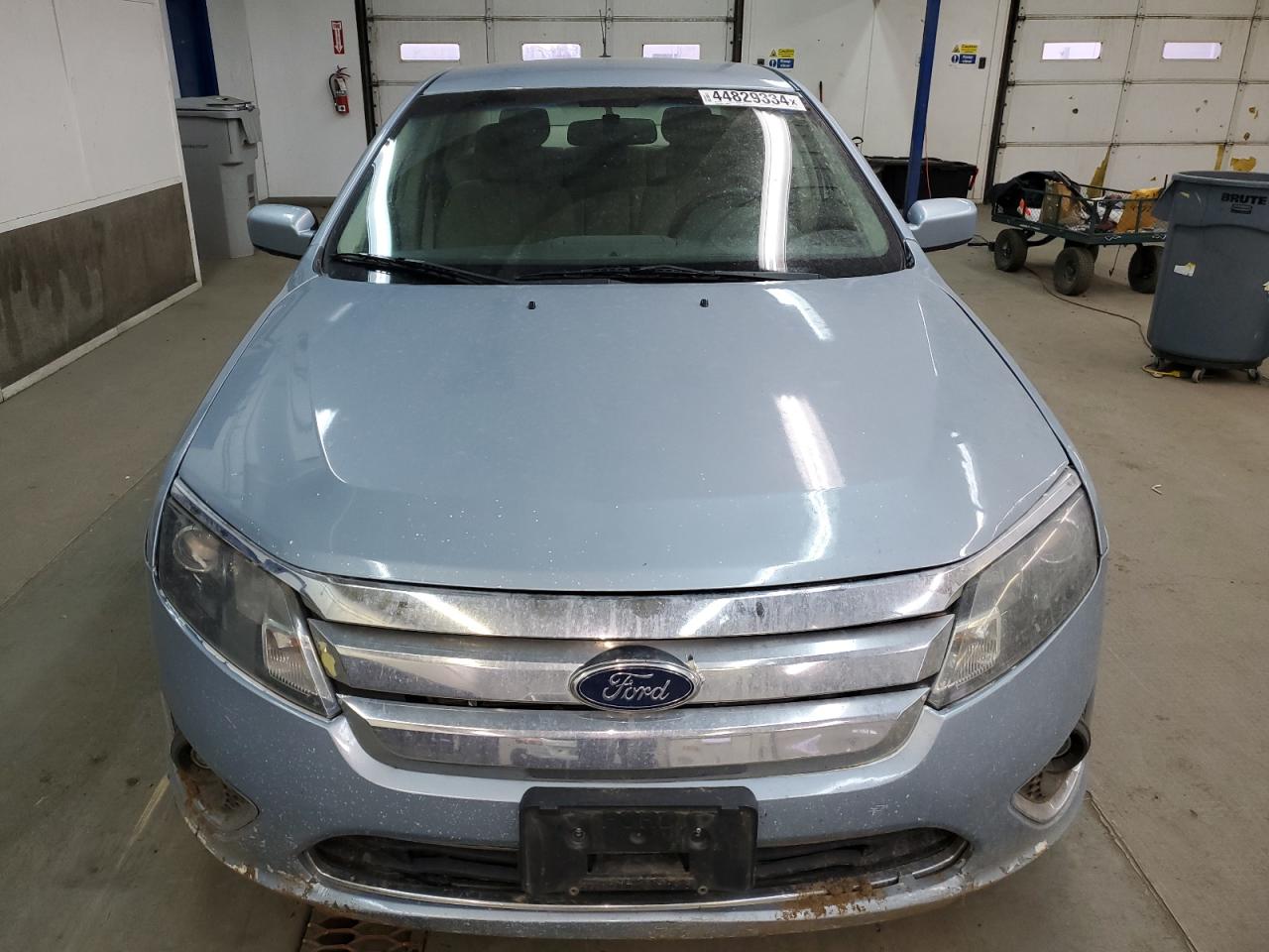 Photo 4 VIN: 3FADP0L38BR141541 - FORD FUSION 