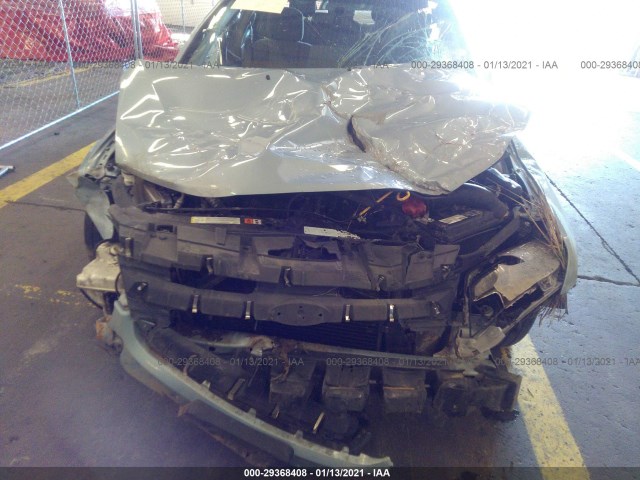 Photo 5 VIN: 3FADP0L39BR129740 - FORD FUSION 