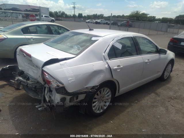 Photo 3 VIN: 3FADP0L39BR273840 - FORD FUSION 