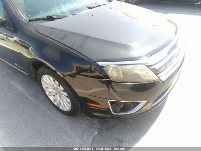 Photo 5 VIN: 3FADP0L3XAR103968 - FORD FUSION 