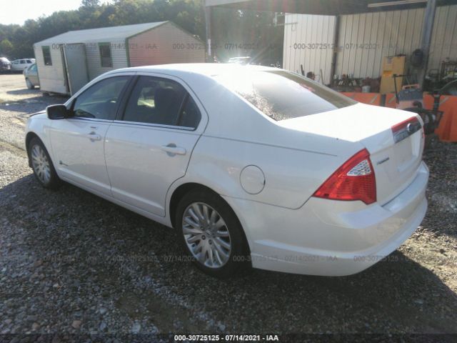 Photo 2 VIN: 3FADP0L3XAR136579 - FORD FUSION 