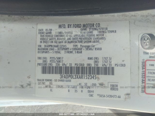 Photo 8 VIN: 3FADP0L3XAR152345 - FORD FUSION 