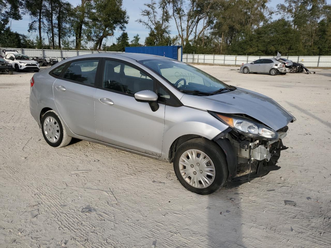 Photo 3 VIN: 3FADP4AJ0KM160042 - FORD FIESTA 