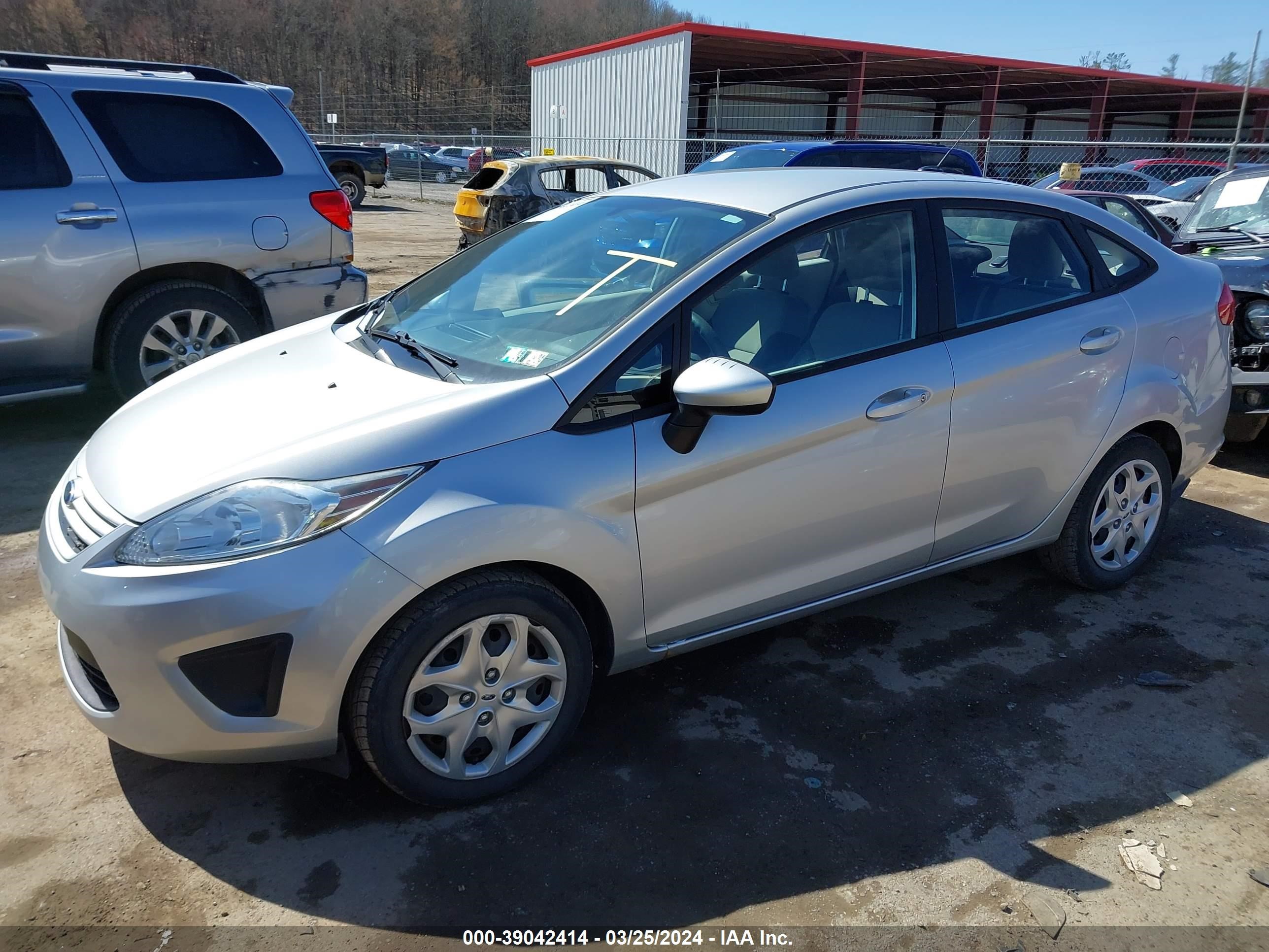 Photo 1 VIN: 3FADP4AJ1DM107479 - FORD FIESTA 