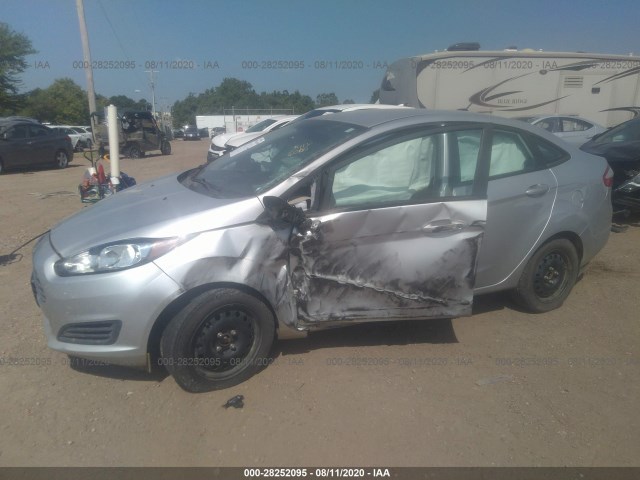 Photo 5 VIN: 3FADP4AJ1JM106005 - FORD FIESTA 