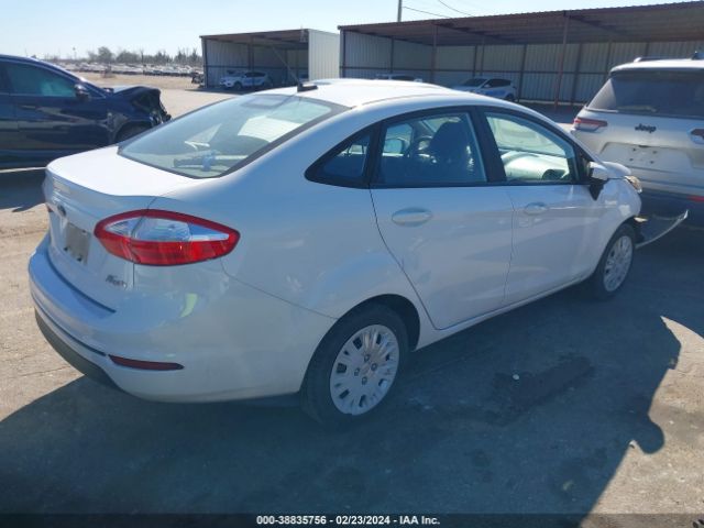 Photo 3 VIN: 3FADP4AJ1JM134774 - FORD FIESTA 