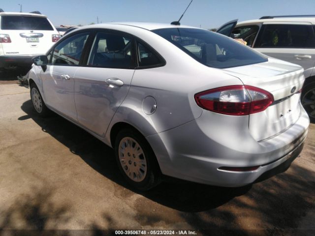 Photo 2 VIN: 3FADP4AJ1JM141076 - FORD FIESTA 