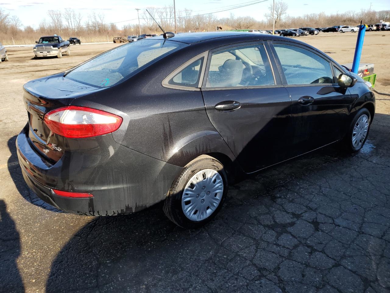 Photo 2 VIN: 3FADP4AJ2EM243573 - FORD FIESTA 