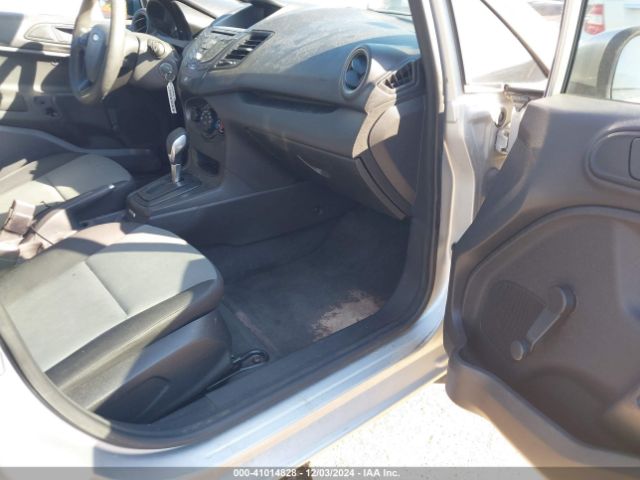 Photo 4 VIN: 3FADP4AJ2FM220523 - FORD FIESTA 