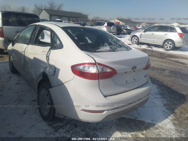 Photo 2 VIN: 3FADP4AJ2GM208664 - FORD FIESTA 