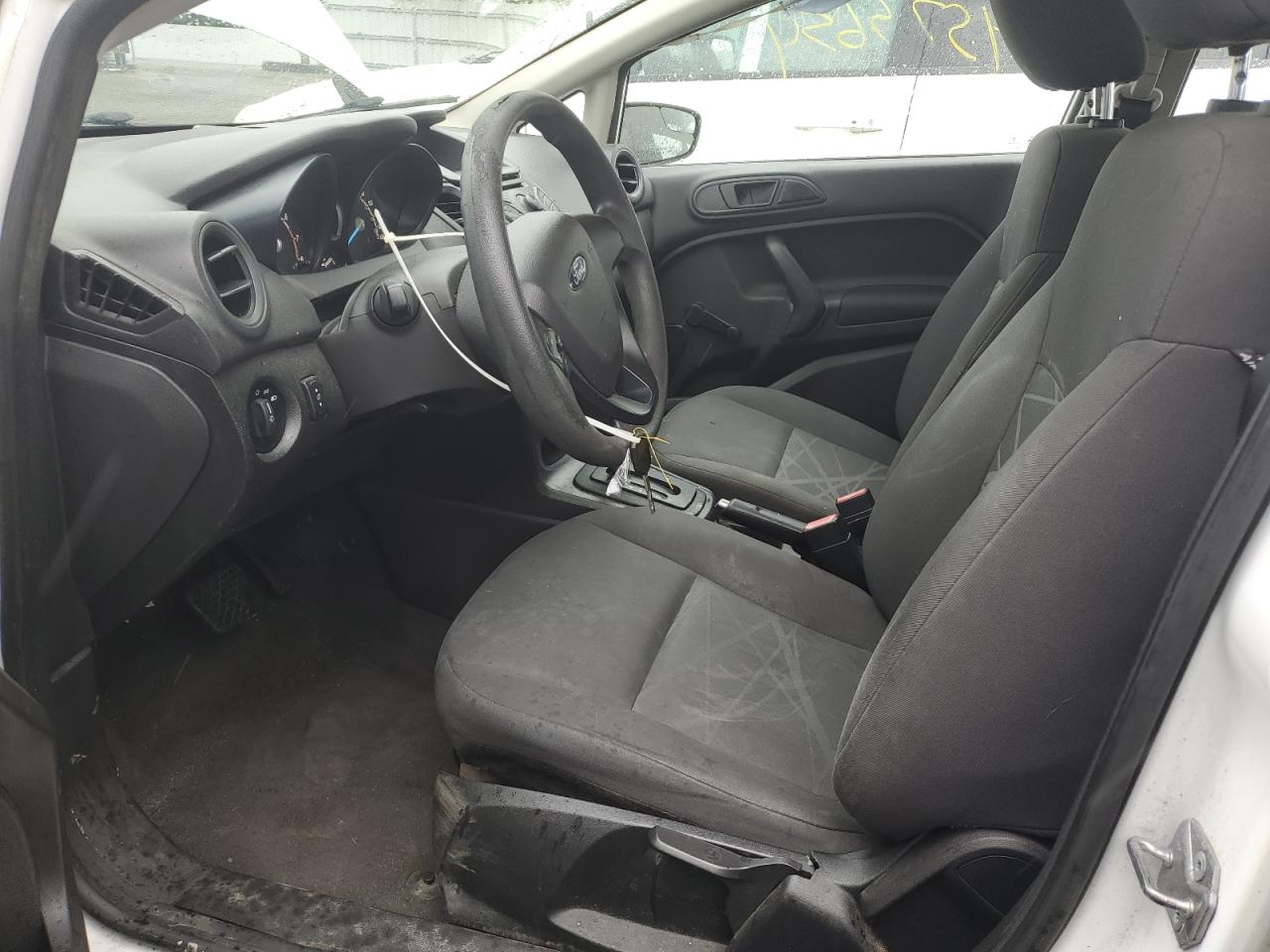 Photo 6 VIN: 3FADP4AJ3FM104554 - FORD FIESTA 