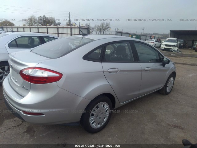 Photo 3 VIN: 3FADP4AJ3KM132266 - FORD FIESTA 