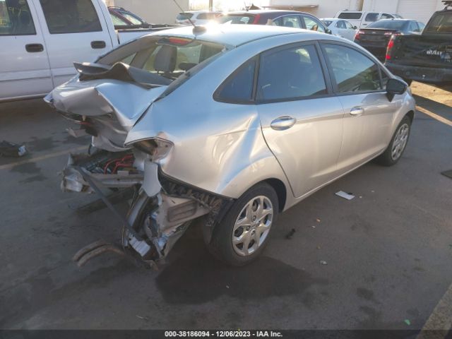 Photo 3 VIN: 3FADP4AJ5DM140470 - FORD FIESTA 