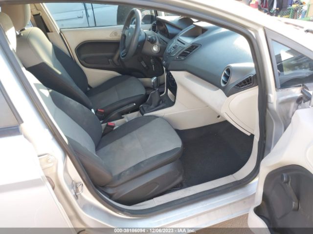 Photo 4 VIN: 3FADP4AJ5DM140470 - FORD FIESTA 