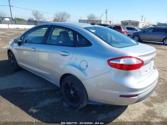 Photo 2 VIN: 3FADP4AJ5FM153495 - FORD FIESTA 