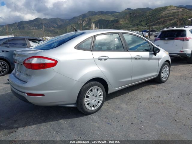 Photo 3 VIN: 3FADP4AJ5GM159640 - FORD FIESTA 