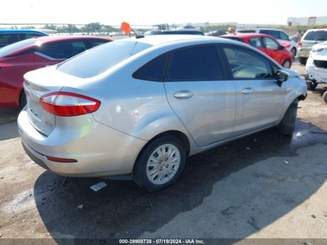 Photo 3 VIN: 3FADP4AJ7JM134701 - FORD FIESTA 