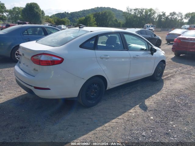 Photo 3 VIN: 3FADP4AJ9FM207803 - FORD FIESTA 