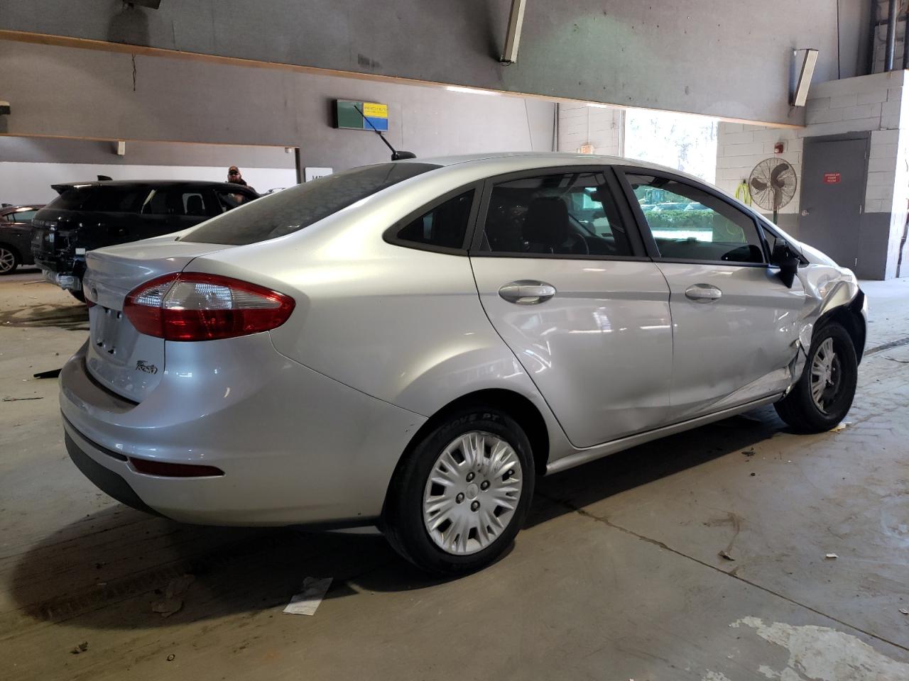 Photo 2 VIN: 3FADP4AJ9KM139528 - FORD FIESTA 